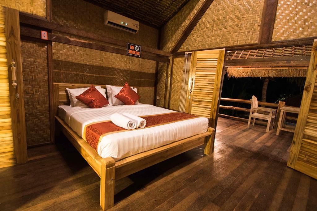 Hobbit'S House Homestay Banyuwedang Bagian luar foto