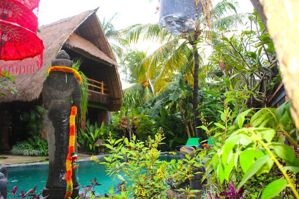 Hobbit'S House Homestay Banyuwedang Bagian luar foto
