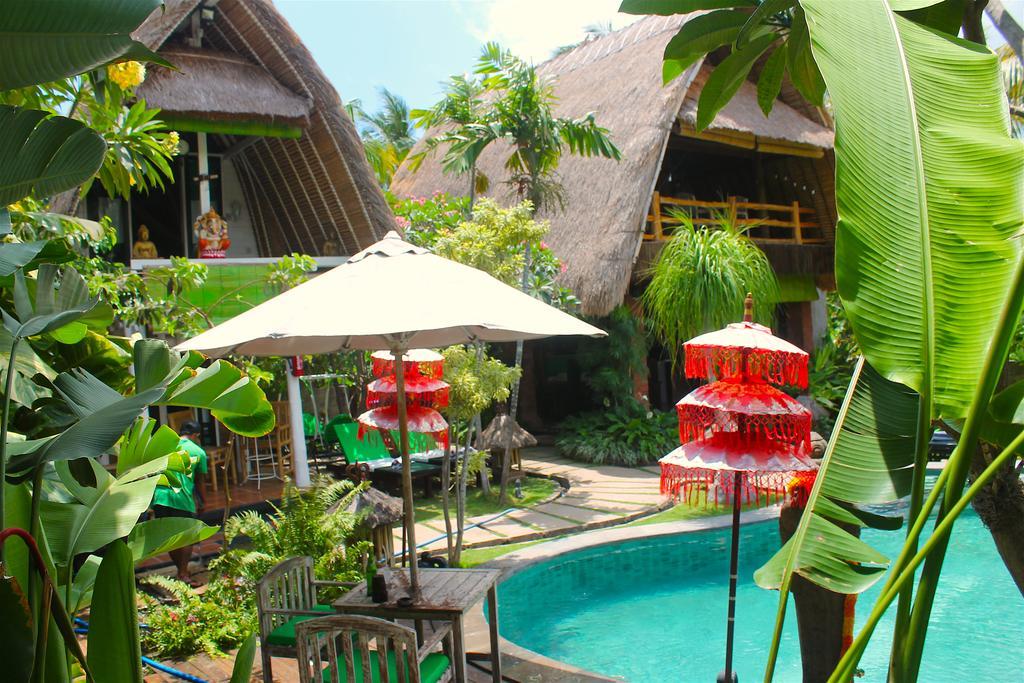 Hobbit'S House Homestay Banyuwedang Bagian luar foto